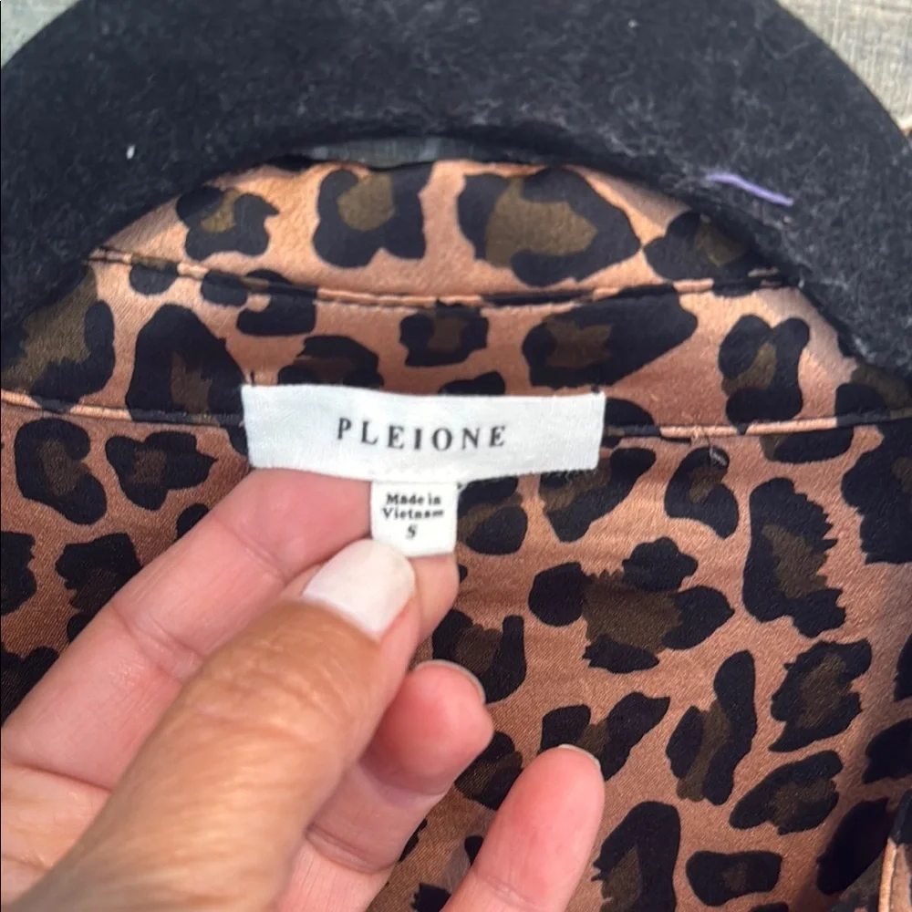 Pleione Brown Leopard Print Sulky Button-Down Shirt - Picture 2 of 2